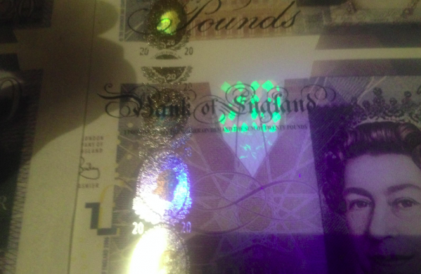 counterfeit 20 pound notes